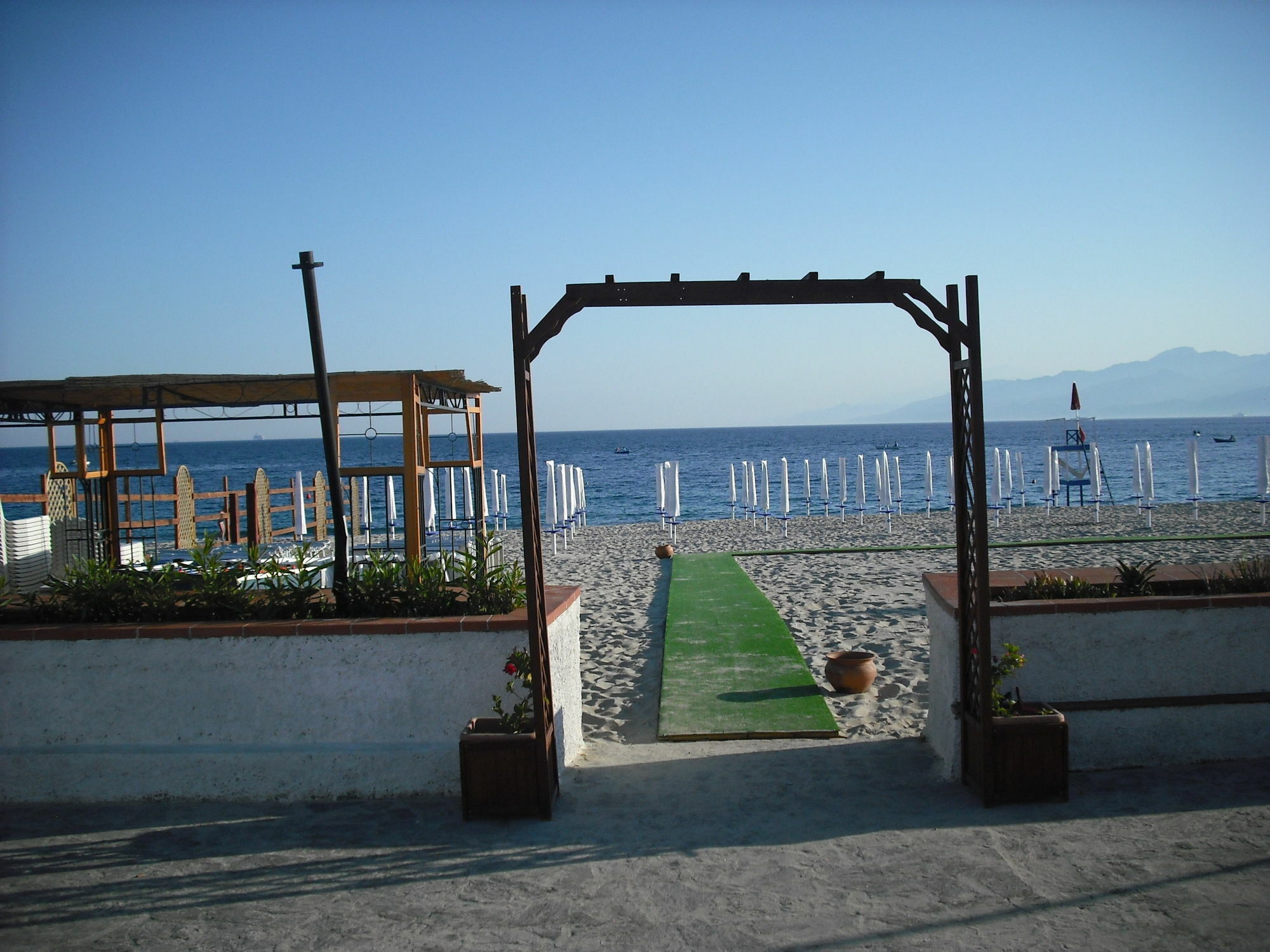 Regent Beach Hotel & Apartments Reggio di Calabria Exterior foto