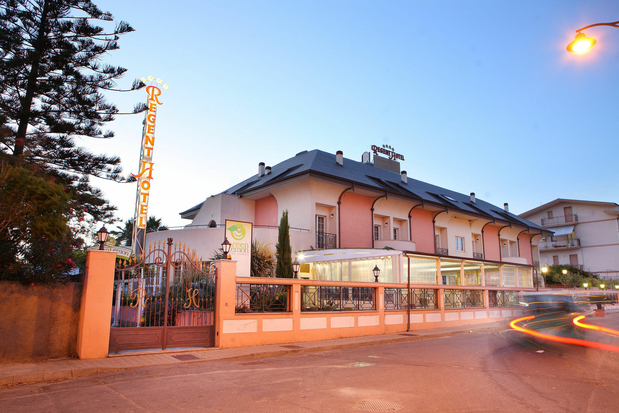 Regent Beach Hotel & Apartments Reggio di Calabria Exterior foto